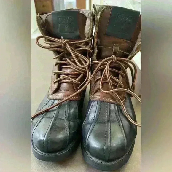 Frye Veronica Leather Shearling duck boots Size 9 Brown/Black lace up - Picture 5 of 11